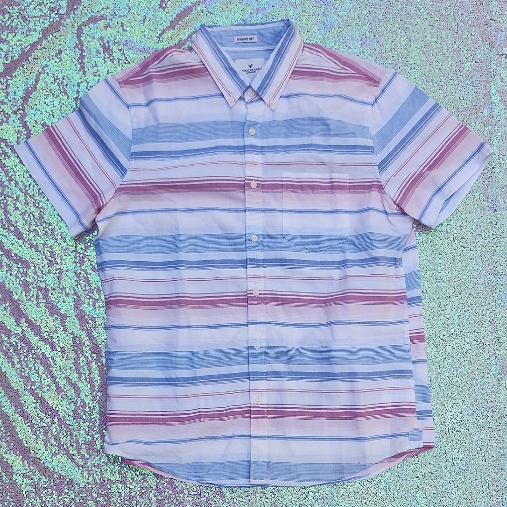 American Eagle Men's Striped Short Sleeve Button Up Shirt, NWOT Soft!